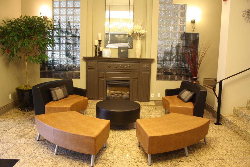 The Royal Anne Hotel Kelowna Zewnętrze zdjęcie