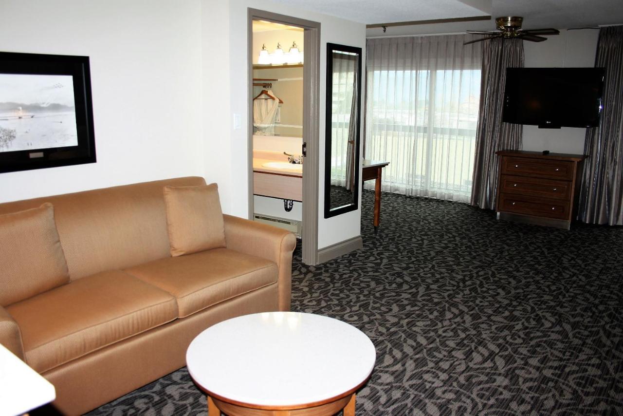 The Royal Anne Hotel Kelowna Zewnętrze zdjęcie