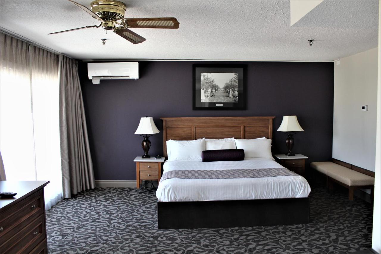 The Royal Anne Hotel Kelowna Zewnętrze zdjęcie
